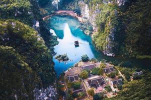 Tuyet Tinh Coc - Du Lich Viet Hai Ngoai 1