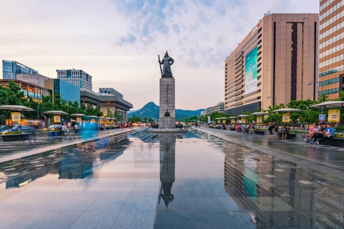 gwanghwamun square